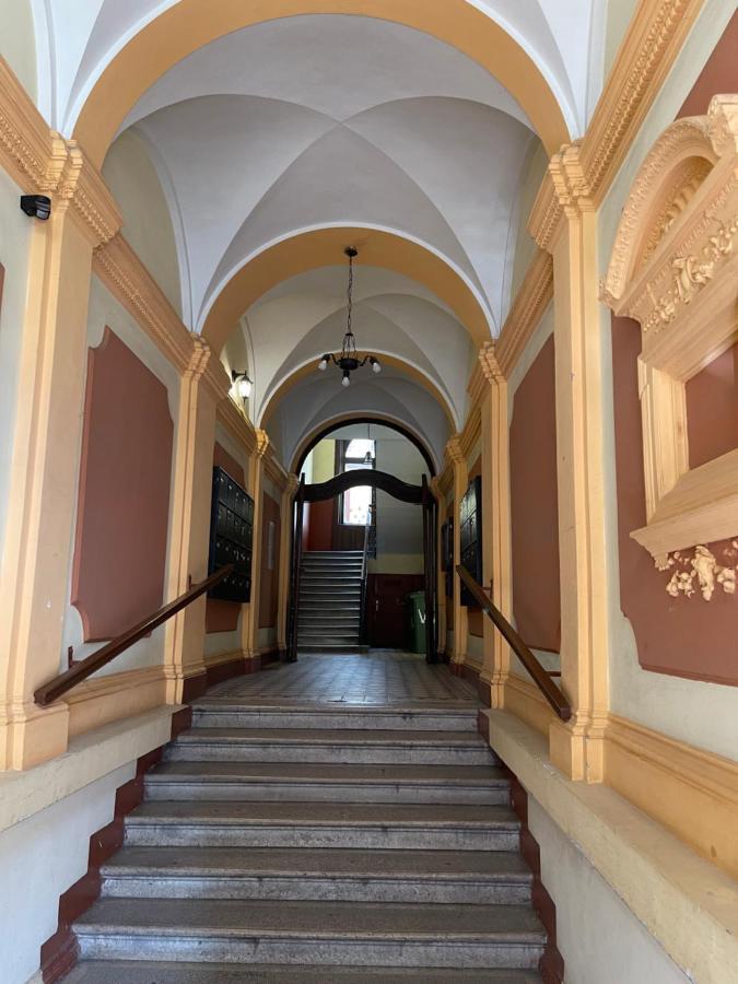 Hermes Apartament Budapest Luaran gambar
